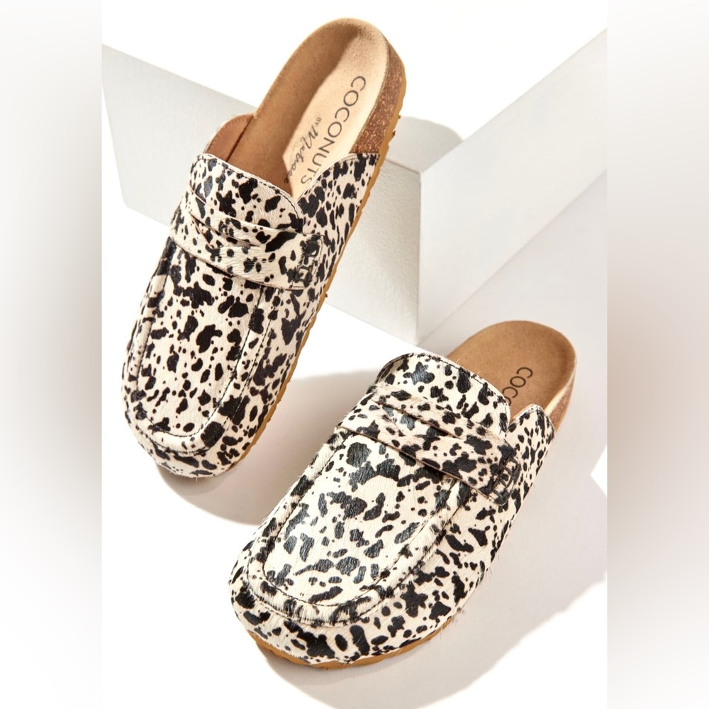 Coconuts by Matisse Rush Cow Print Fur Loafer Mules ✨